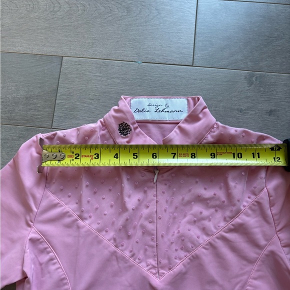 Beautiful Equestrian Riding Top - Picture 5 of 6